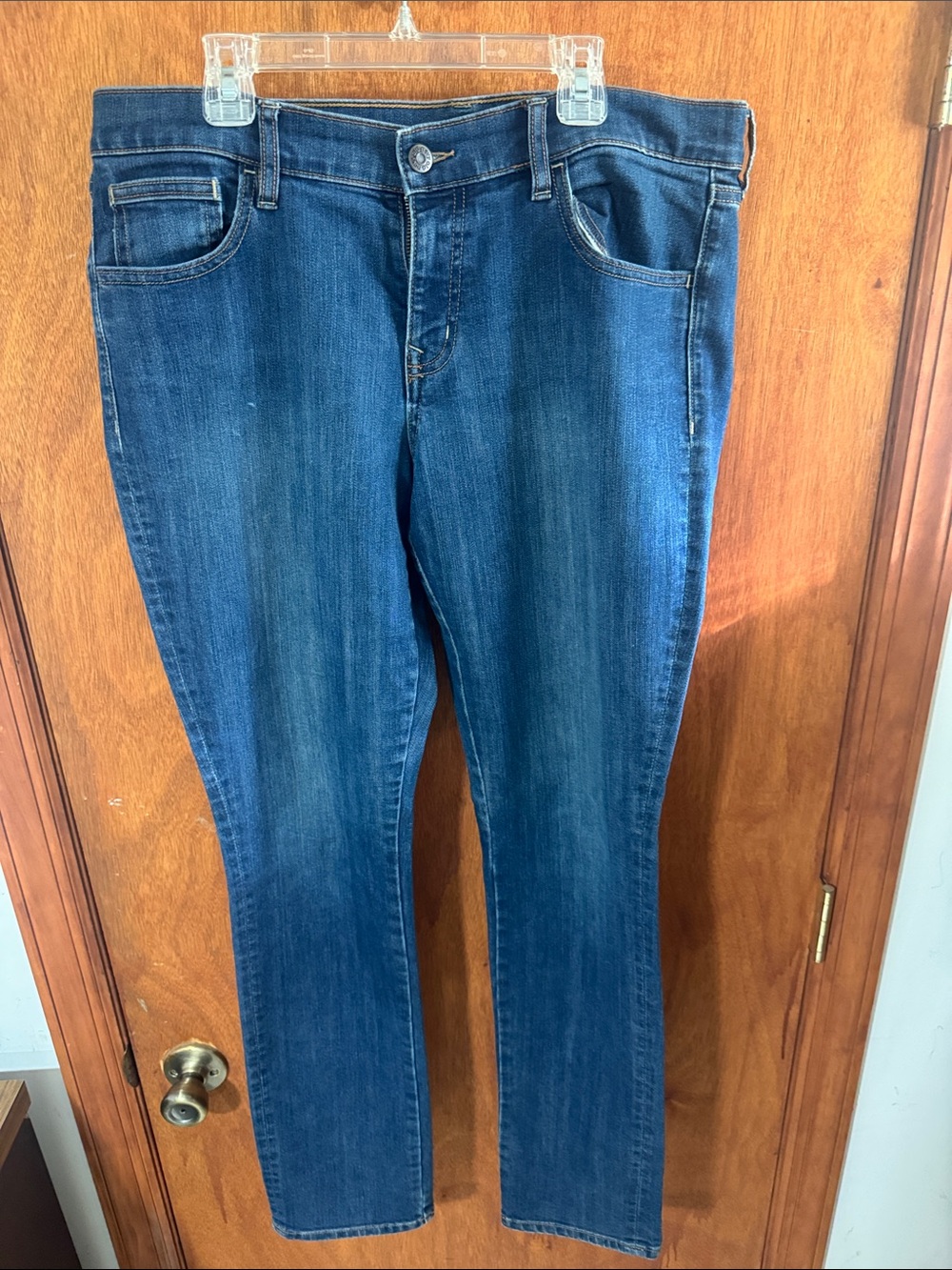 Old Navy Women's Skinny Jeans in Dark Blue Wash
